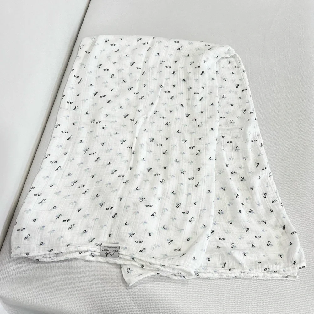 aden + anais White Floral Blanket Pink Accents Muslin Swaddle 44" X 45" Comfy - Picture 1 of 6